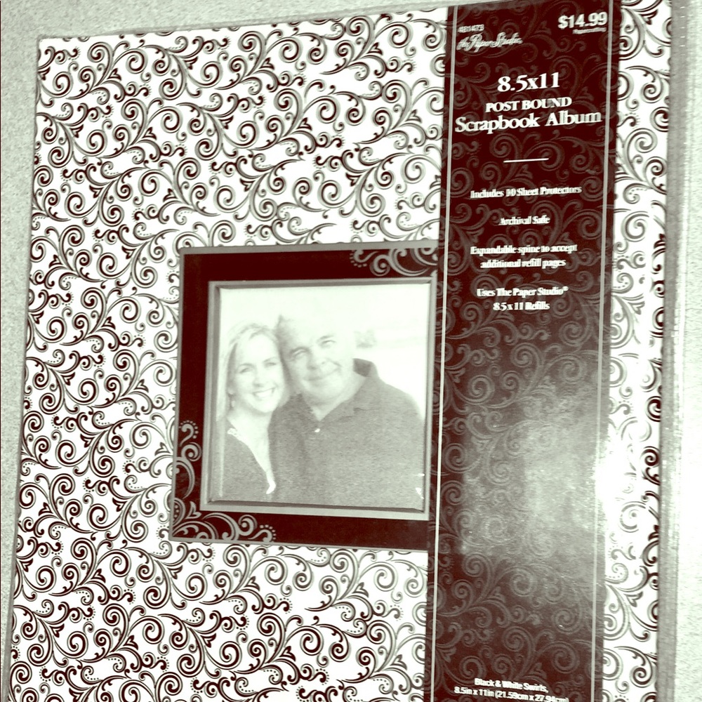 Cloth Scrapbook Album. Black & White design. NWT!